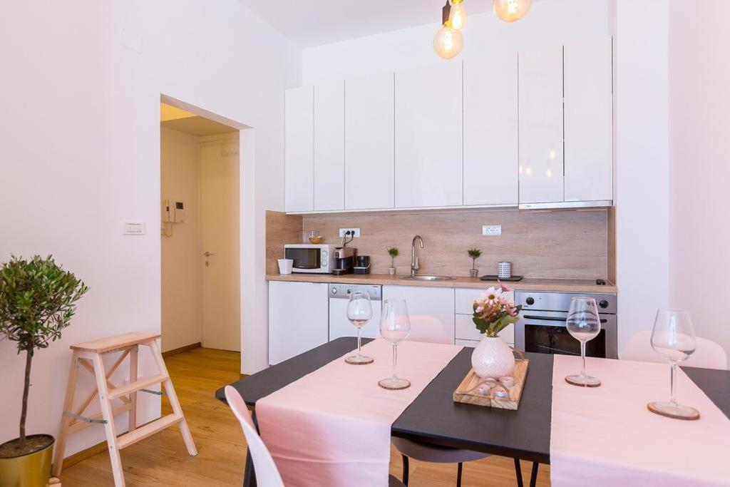 Armani Apartment Медулин Экстерьер фото